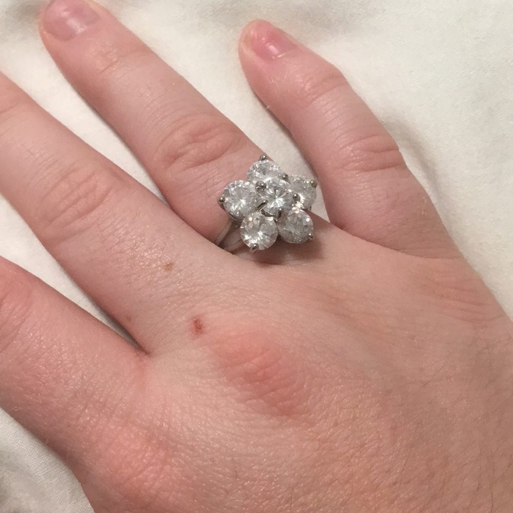 Flower ring